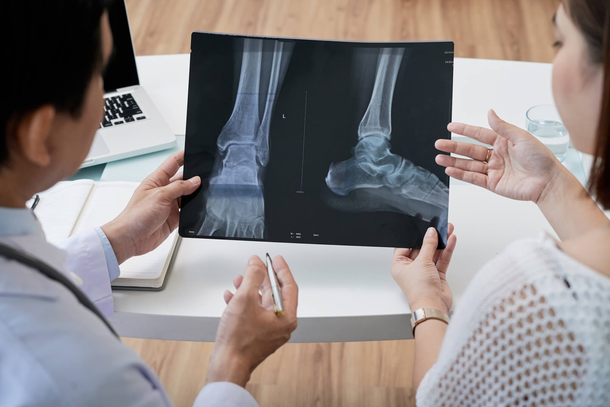 Chronic osteomyelitis: when the bone infection does not respond to antibiotics and surgery