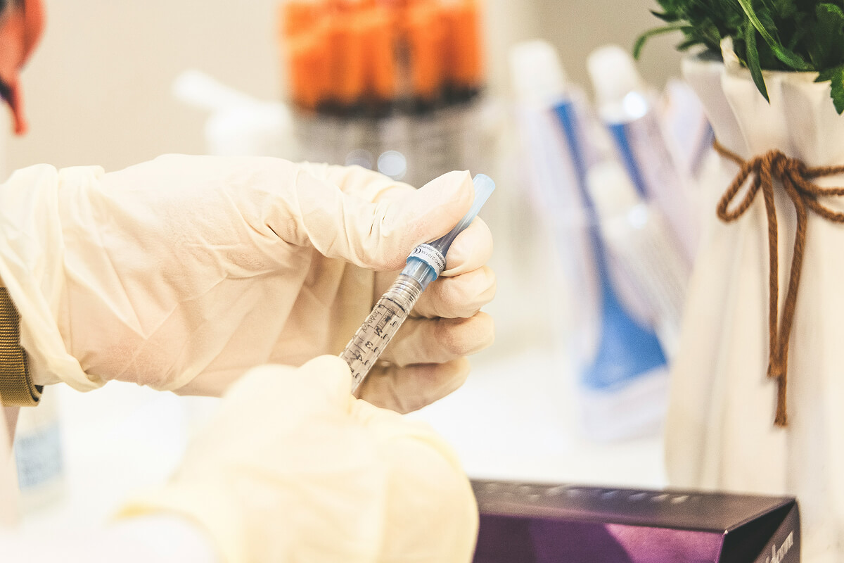 Argireline (Acetyl Hexapeptide-3) — l'alternative cosmétique au botox