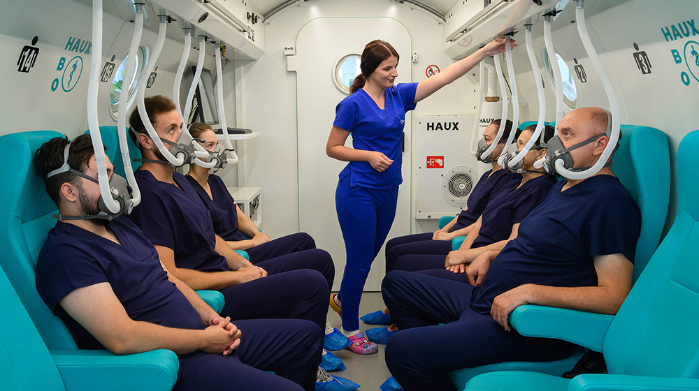Hyperbare Therapie in Arad: Wellness-Kapseln oder umfassende medizinische Behandlung?
